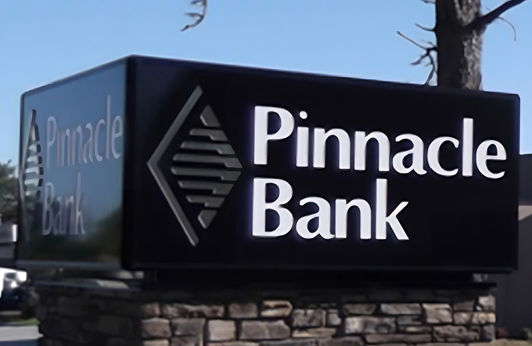 pinnacle bank logo